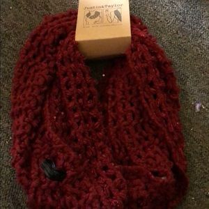 Justin & Taylor scarf